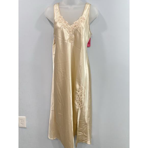 NEW Bed of Roses Women's L Champagne Satin Nightgown Lace Trim Honeymoon - Picture 2 of 8